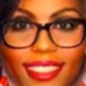 Meet your Posher, Yolanda